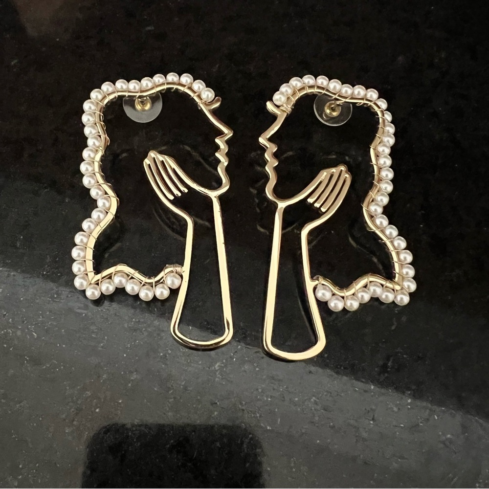 Elegant Gold and Pearl Silhouette Lady Earrings